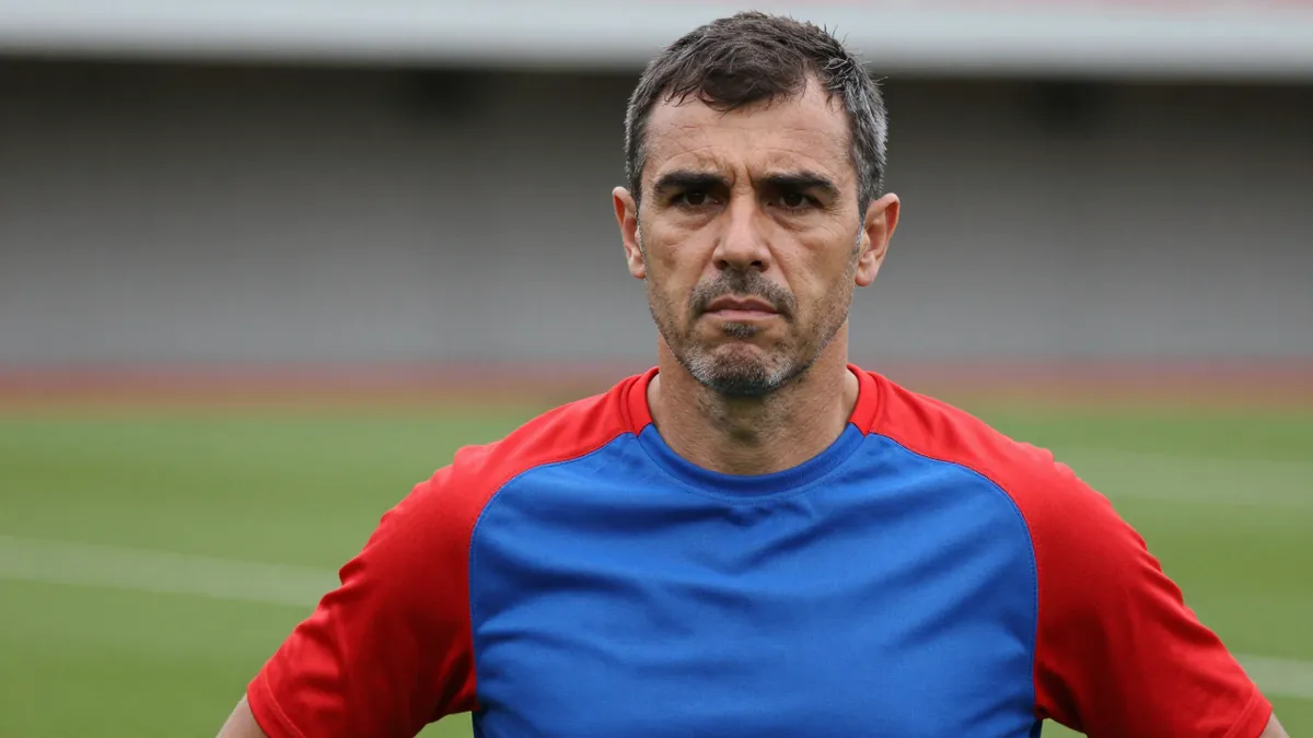Ainsworth Aims to Revive Gillingham's Season with New Players
